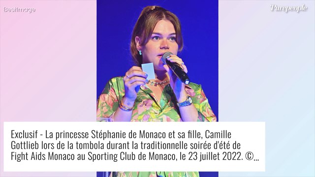 Camille Gottlieb : Décolleté vertigineux et outfit scintillant, elle se déhanche face à un célèbre DJ