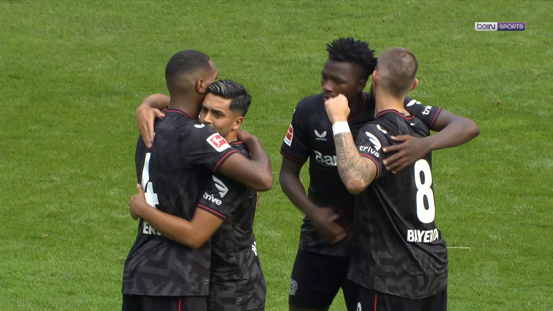 Bundesliga : À 9, Leverkusen remporte son premier match
