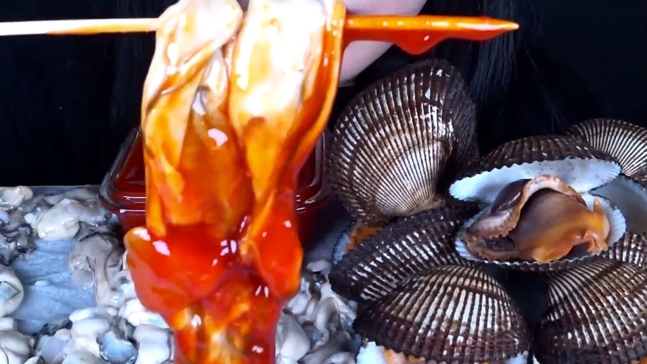 ASMR RAW OYSTER, STEAMED CLAMS, MUKBANG