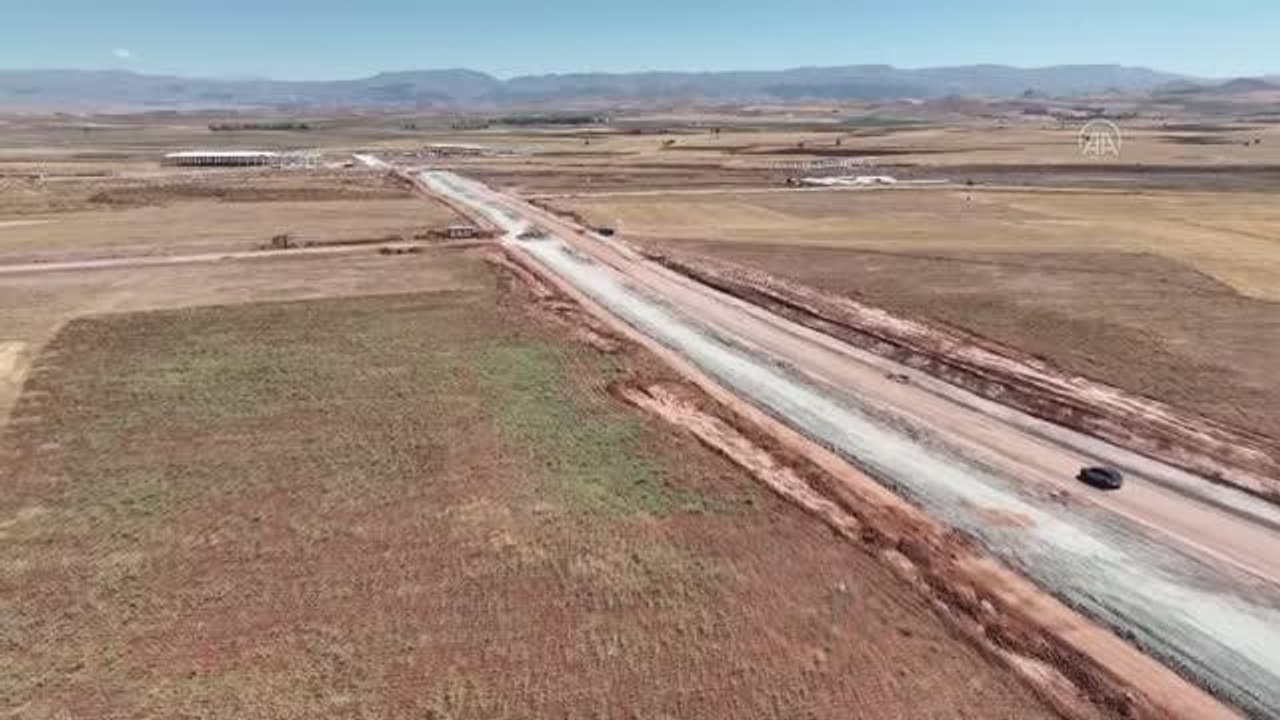 Son dakika haber: Yatırım üssü Demirağ OSB'de fabrikalar yükseliyor