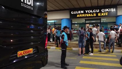Trabzon haberi! Galatasaray kafilesi, Trabzon'a geldi