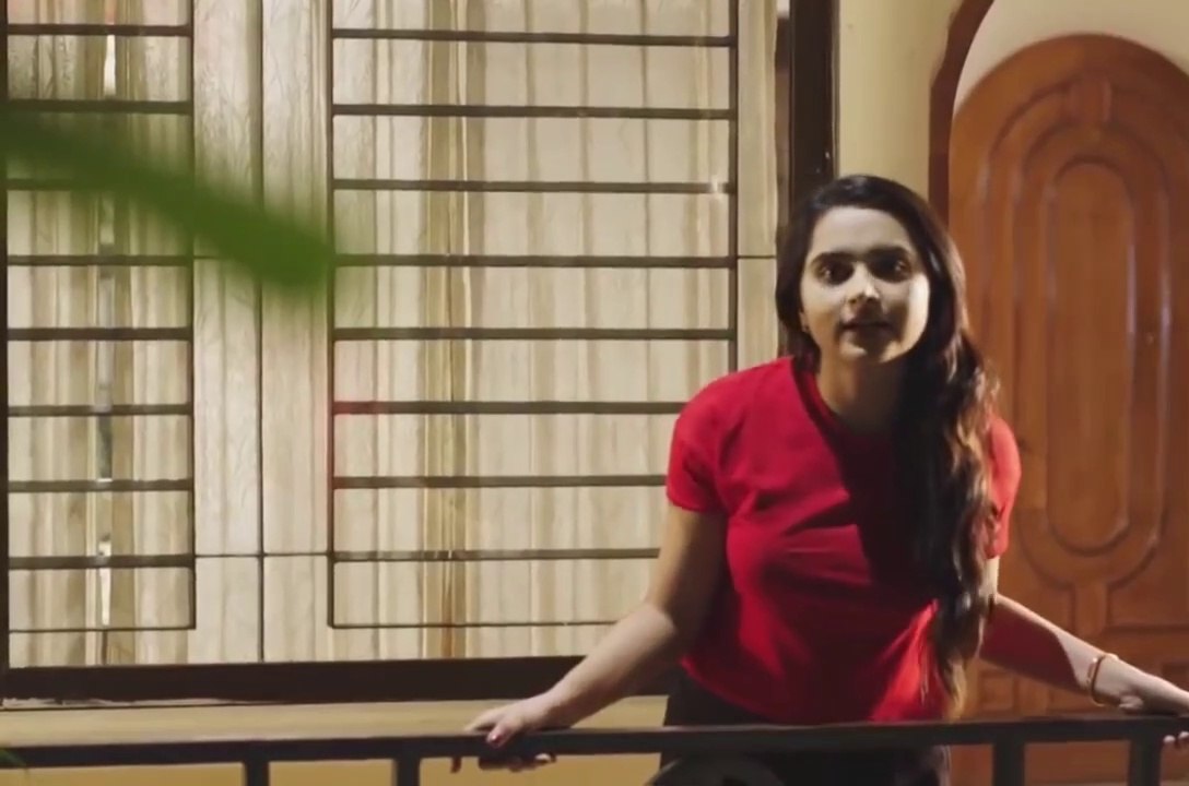 প্রেমিকাকে দেখতে গাছে বাদরের মত ঝুলে আছে প্রেমিক | | Bangla natok