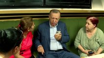 Afyon gündem: Cumhurbaşkanı Erdoğan, Beylerbeyi'nde bir pastanede vatandaşlarla çay içip sohbet etti