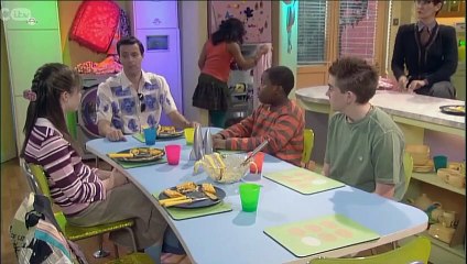 My Parents Are Aliens-S07E13-A-Chocolips-now!