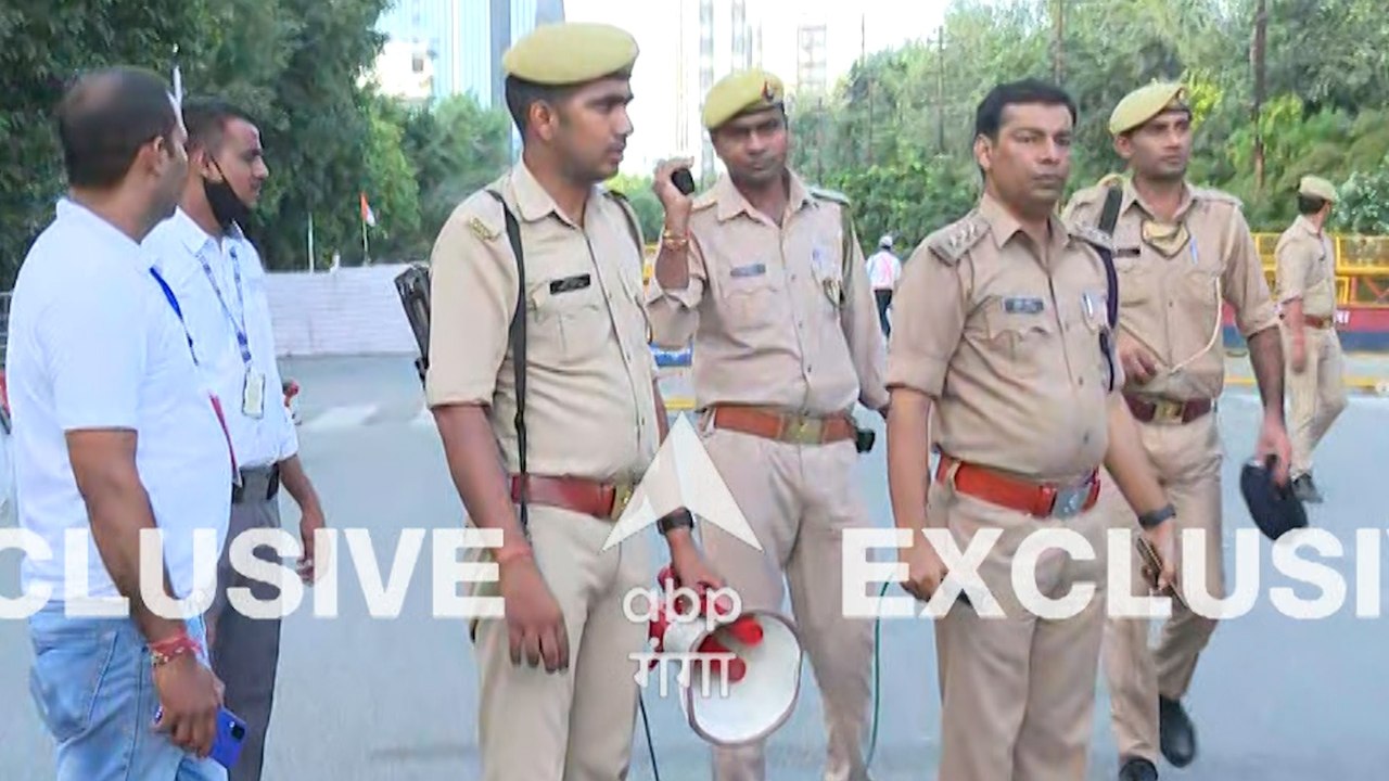 Twin Tower Demolish: Police अनाउंसमेंट के जरिए लोगों को हटाने में जुटी,देखिए तस्वीरें
