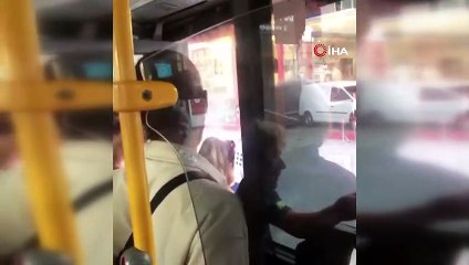 Hem suçlu hem güçlü İETT şoföründen kadın yolcuya skandal sözler! "Koltuğu terk edip gitti, millet parasını istiyor"