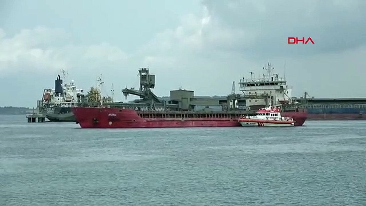 Çanakkale gündem haberleri... ÇANAKKALE'DE KARAYA OTURAN KARGO GEMİSİ KURTARILDI