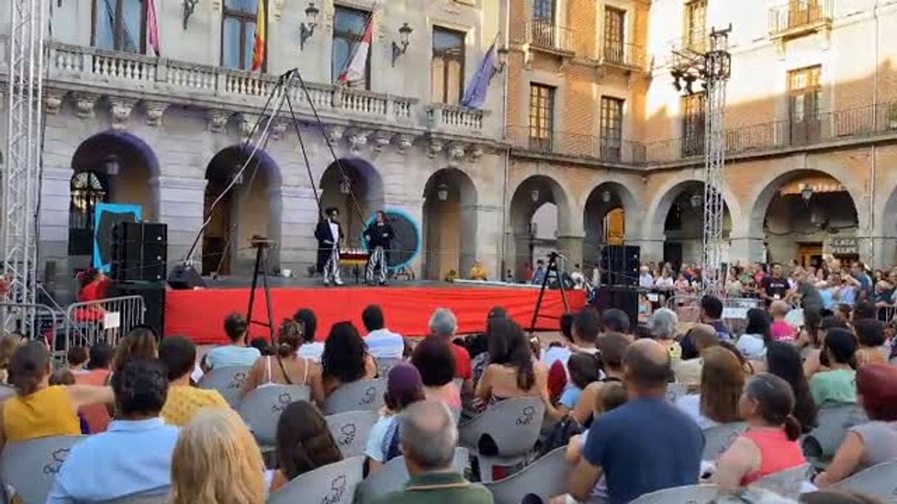 El X Festival Internacional de Circo de Castilla y León llena de magia la ciudad de Ávila