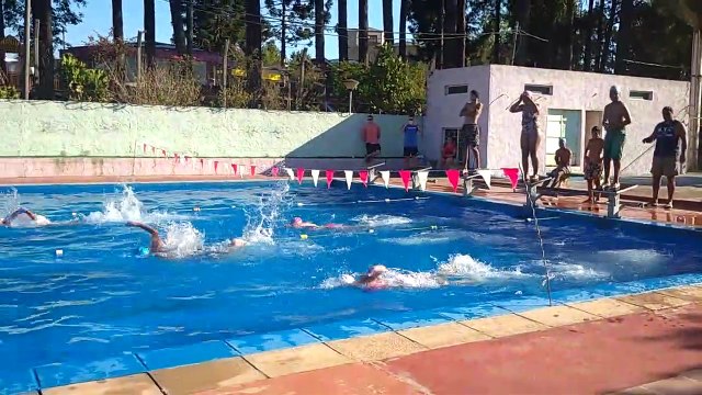 En la Piscina del Centro de Barrio N°3, El Hongo, Tacuarembó, Uruguay (2022)