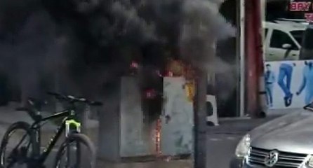 Elektrik dağıtım panosundaki patlamalar korkuttu