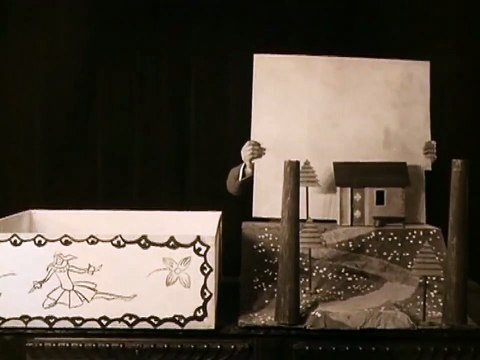 La Poupée Bande-annonce VO