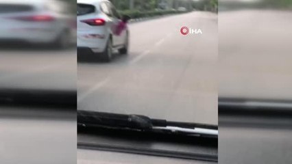 Trafiği tehlikeye düşüren düğün konvoyu kamerada