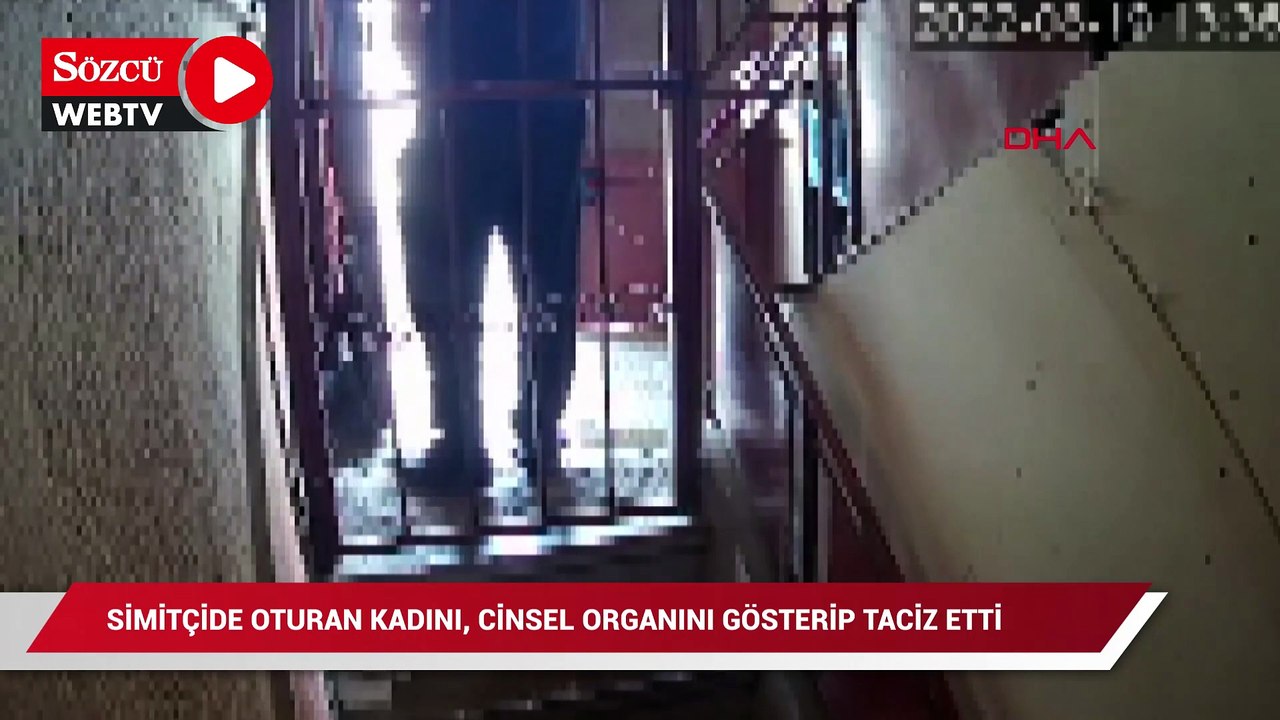 Simitçide oturan kadına cinsel organını gösterdi
