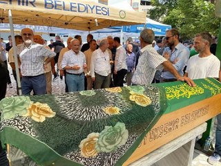 Ordu gündem haberi | AK PARTİ İSTANBUL İL BAŞKANI KABAKTEPE'NİN ANNESİ, ORDU'DA TOPRAĞA VERİLDİ