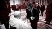 Saludo entre el ministro de Presidencia, Félix Bolaños, y el papa Francisco