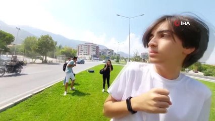 Alev alev yanan otobüste can pazarı: Yolcular son anda tahliye edildi