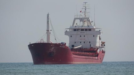 Çanakkale gündem haberi: ÇANAKKALE BOĞAZI GİRİŞİNDE KARAYA OTURAN KARGO GEMİSİ KURTARILDI