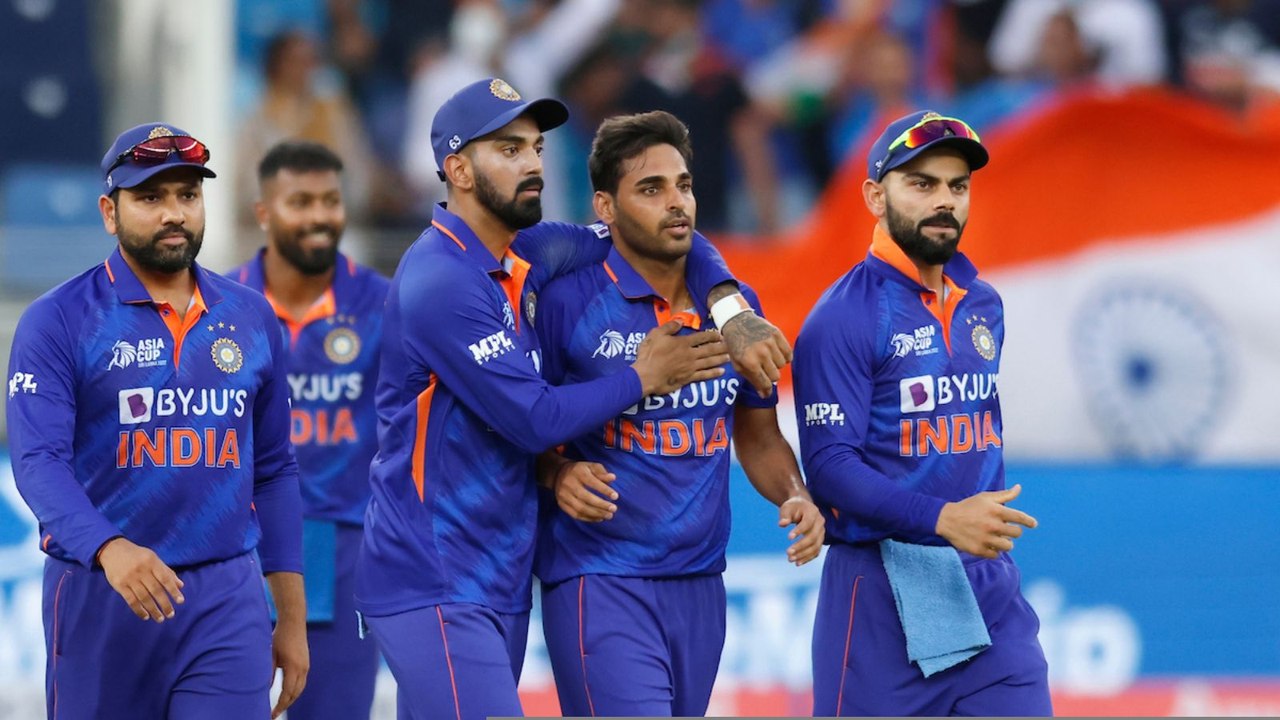 IND vs PAK: टीम इंडिया ने पाकिस्तान को 147 रनों पर रोका, हार्दिक पांड्या ने गेंदबाजी से पलटा मैच