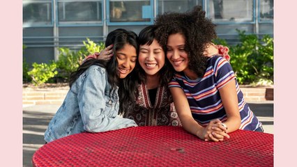 NEVER HAVE I EVER Season 2 Cast, Release Date, And Plot Details Revealed!