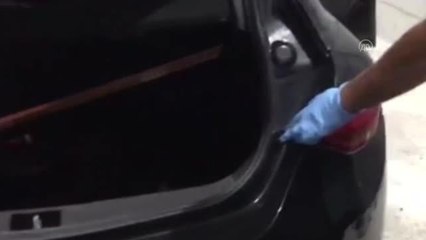 Otomobilin tamponuna ve salça kutusuna gizlenmiş esrar ele geçirildi