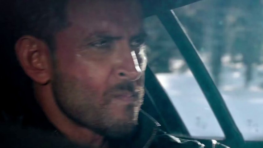 Hritik Roshan attitude Hritik Roshan Top Action Scenes shahrukh khan Gone Very Angry Hritik Roshan best movies Hritik Roshan funny video Hritik Roshan New Movies