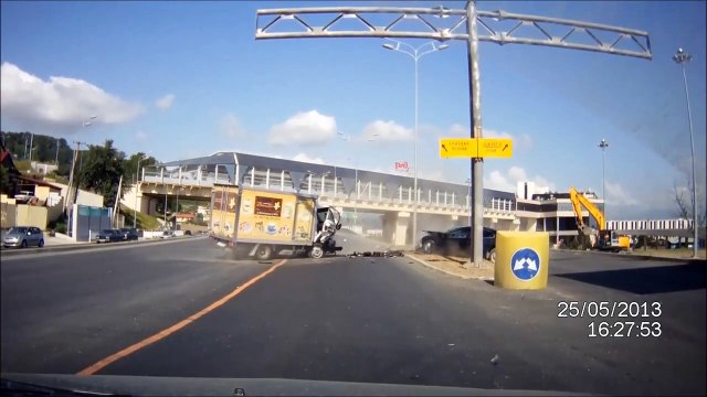 ultimate Car Crash Compilation Bad Drivers & Driving Fails 2022 #9