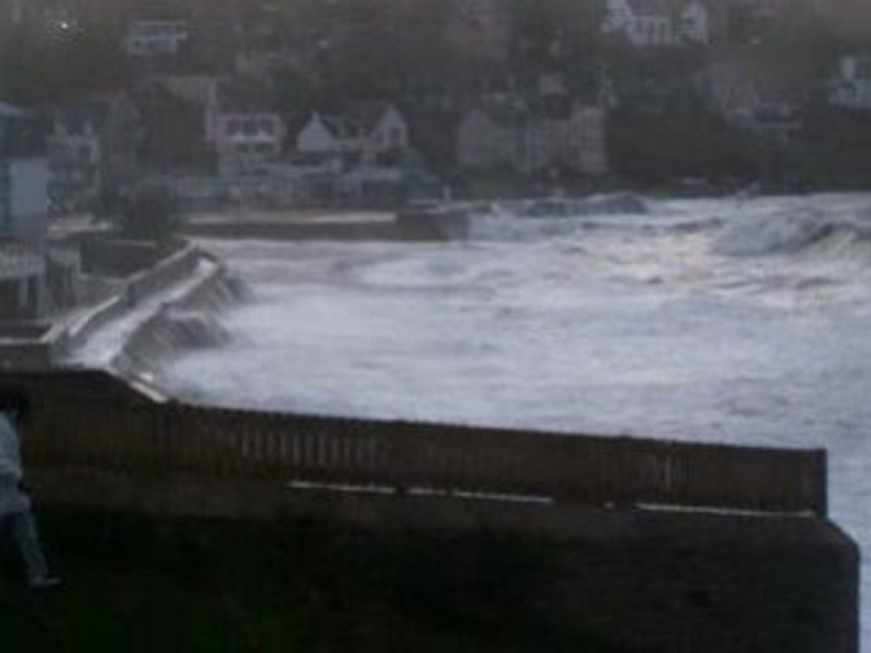 tempête à Douarnenez (sables-blancs) Mars 2008 n4
