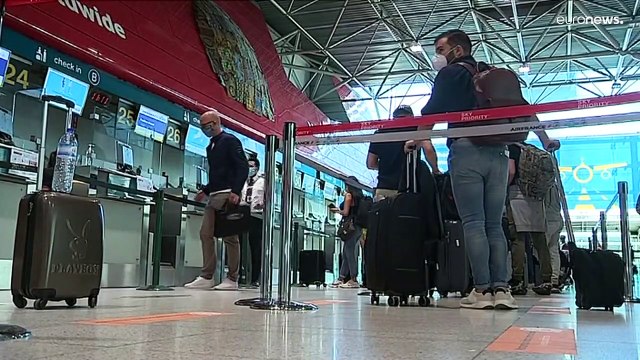 Greves na aviação ibérica cancelam mais de 180 voos em Portugal e Espanha