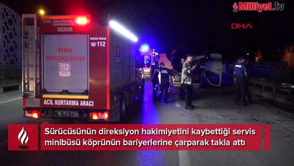 Bursa'da bariyerlere çarpan servis minibüsü takla attı: 1 yaralı