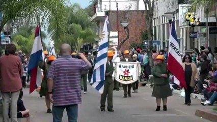 Desfile del 25 de agosto (1 de 3) - Declaratoria de la Independencia - Tacuarembó, Uruguay (2022)