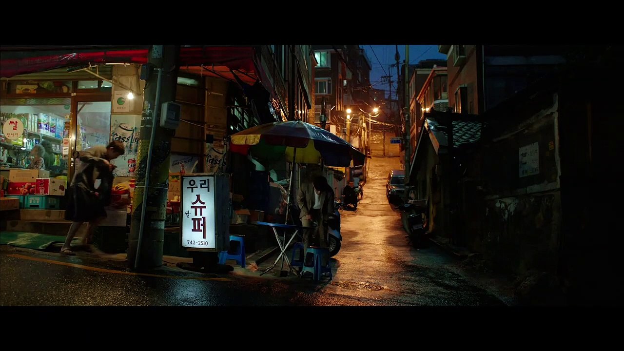 Parasite Bande-annonce (RU)