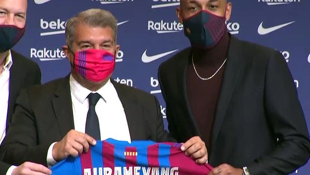 Roban con armas al jugador del FC Barcelona Aubameyang en su casa de Castelldefels