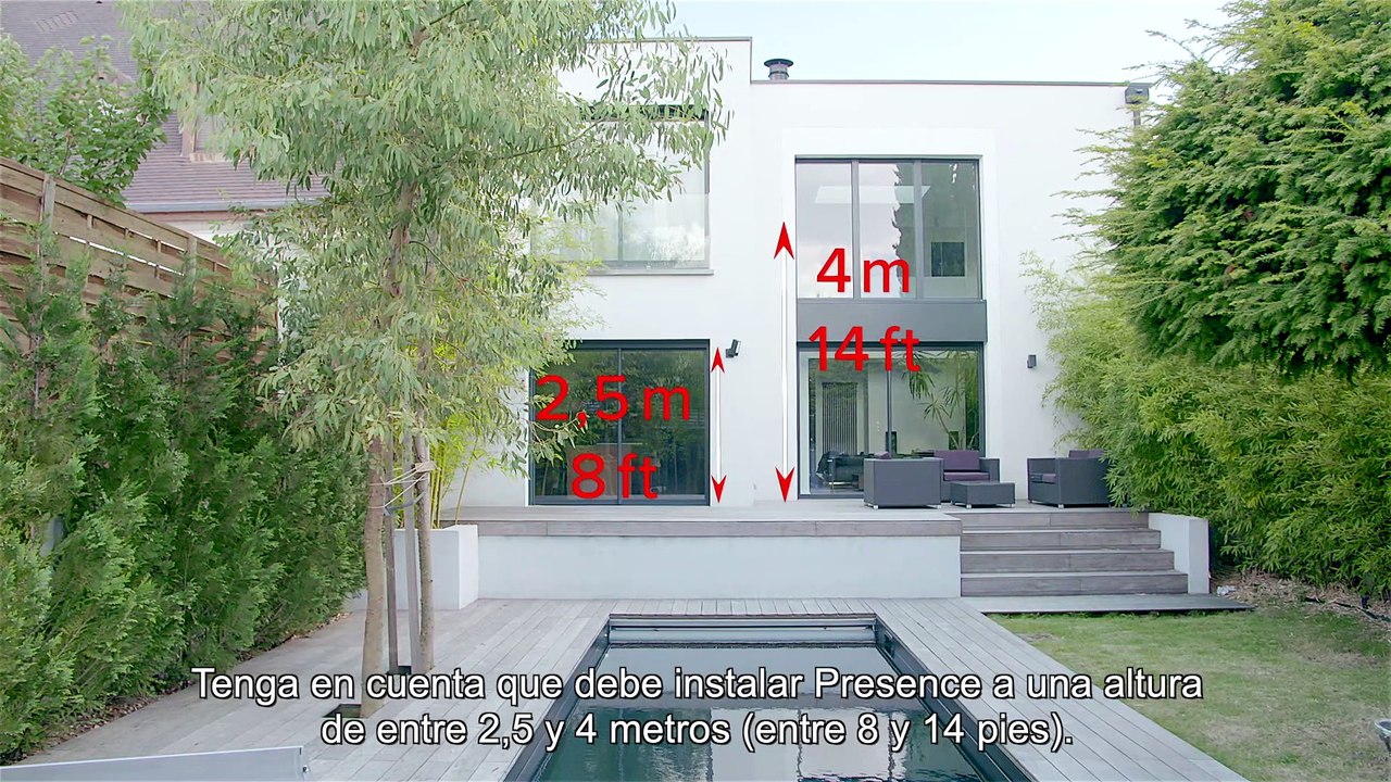 Instalación de Netatmo Presence mediante la sustitución de una luz exterior existente