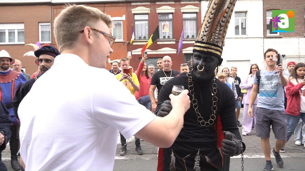 Un dimanche de Ducasse d'Ath avec les porteurs de Madame Goliath