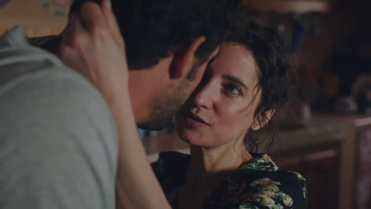 Plus belle la vie : [Indiscrétion] – Vanessa fait une annonce choc à Romain