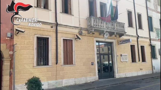 Cadavere fatto a pezzi in un canale, arrestata la moglie