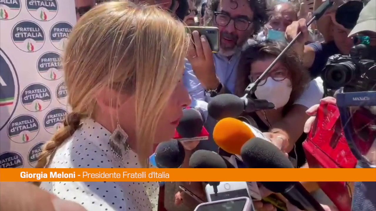 Meloni "Una missione europea per bloccare le partenze dei migranti"