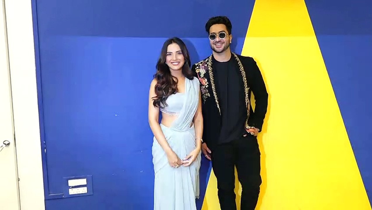 Andheri में स्पॉट हुए Jasmin Bhasin और Aly Goni