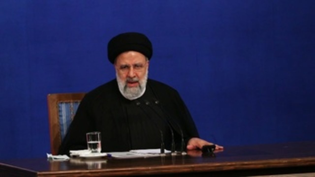 Raisí afirma que OIEA debe cerrar investigación para salvar el pacto nuclear con Irán