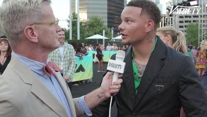 Kane Brown on 2022 VMAs Red Carpet