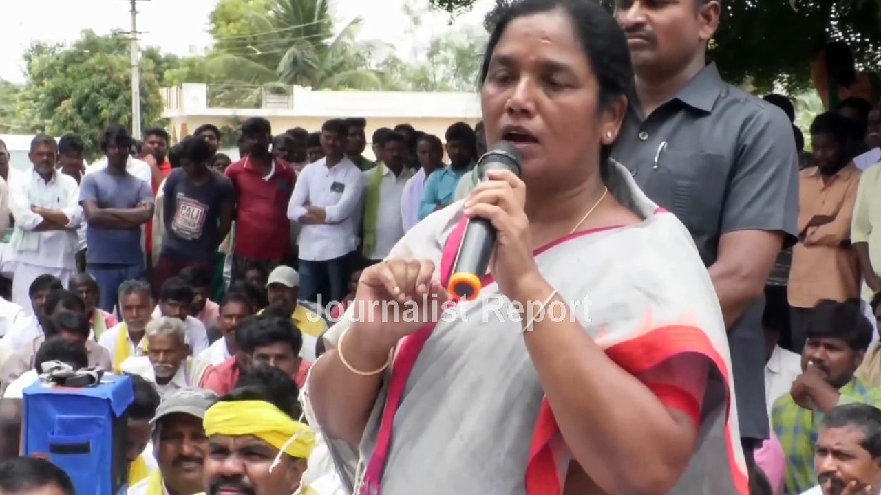 పోలీసులు నోరు అదుపులో పెట్టకుంటే మంచిది | Paritala Sunitha Serious warning to Police CI