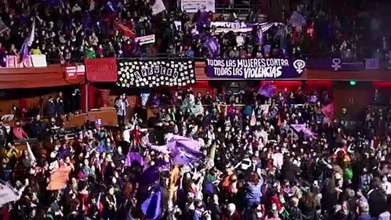 A pocos días del plebiscito en Chile, encuestas apuntan a rechazo de nueva Constitución