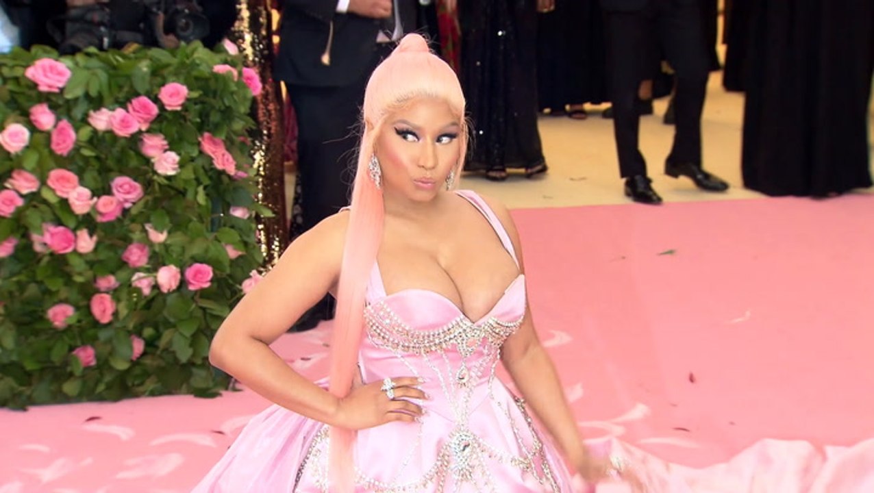 Nicki Minaj Performs Incredible Medley Of Her Hit Songs At The VMAs