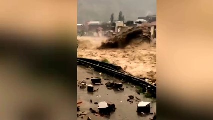 FLOOD IN SWAT  FLOOD IN PAKISTAN