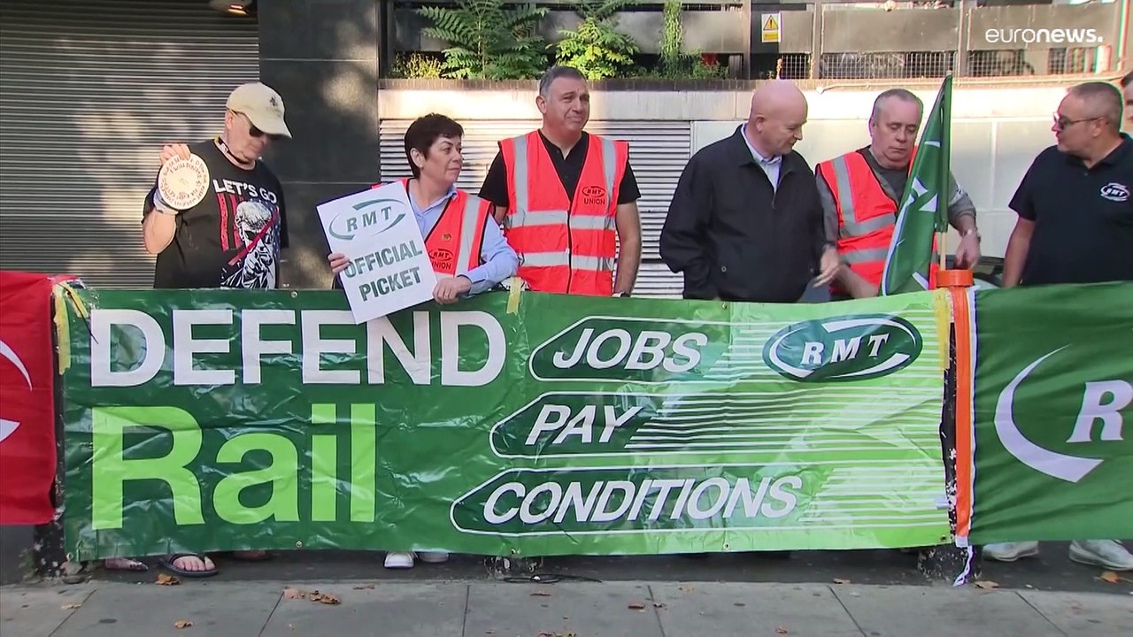 Streikwelle ebbt nicht ab: 'Heizen oder essen - aber wir wollen beides'