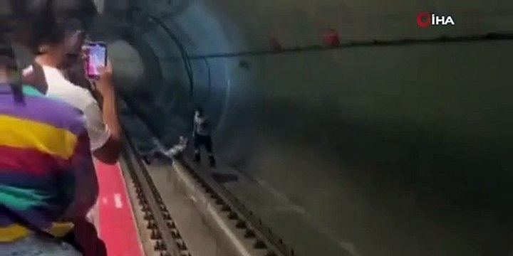 Kadıköy metrosunda şok eden görüntü!