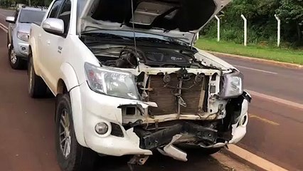 Colisão de trânsito entre Ford Ranger e Hilux é registrada no Centro