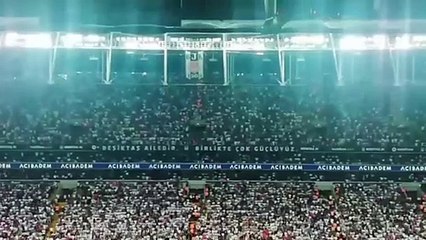 Tribünü inlettiler! "Türkiye laiktir, laik kalacak"