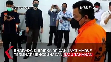 Tampil Beda! Istri Sambo Putri Candrawathi Berbaju Putih di Rekonstruksi Pembunuhan Brigadir J