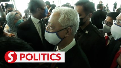 PM denies being pressured by Umno to call for GE15